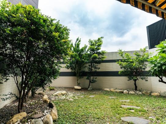 Jophina Bed & Breakfast Donggang Exterior photo